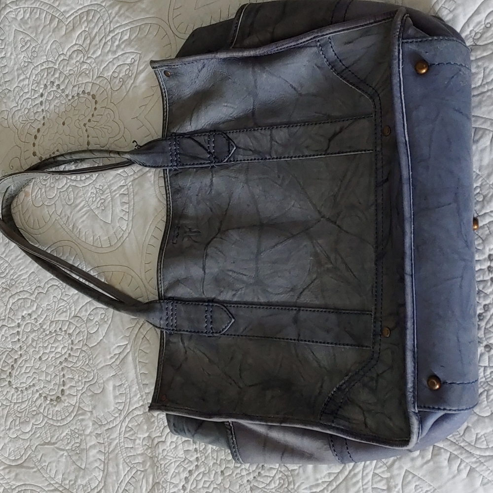 Frye campus shopper
